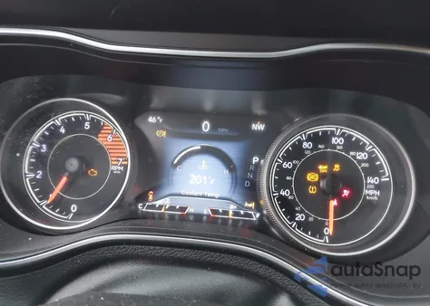 2019 Jeep Cherokee Limited 4X4 z USA, uszkodzony, nr VIN 1C4PJMDN8KD174371